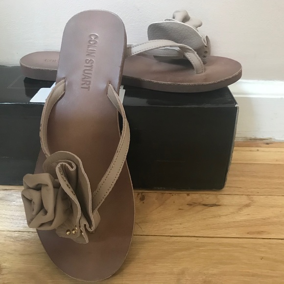Colin Stuart Sandals with Flower - Picture 1 of 5
